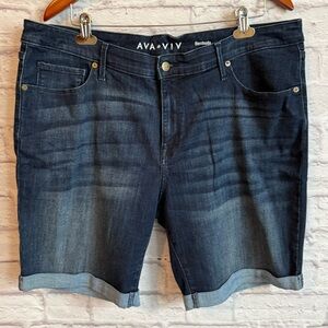 Ava & Viv Women's Blue Denim Bermuda Shorts 22W